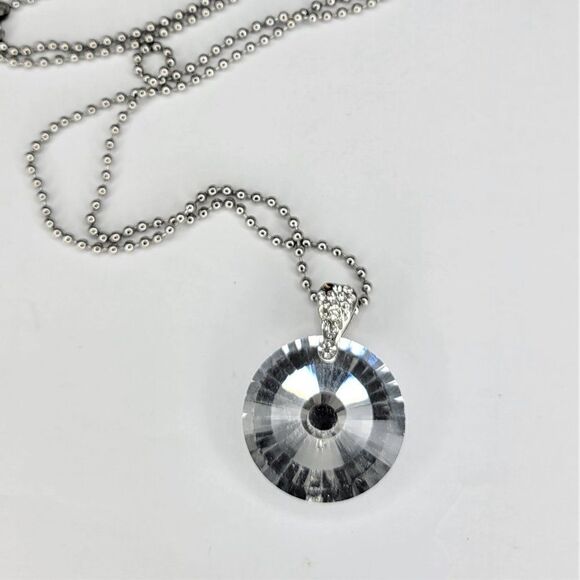 Large Round crystal Pendant Long Necklace - Picture 5 of 7